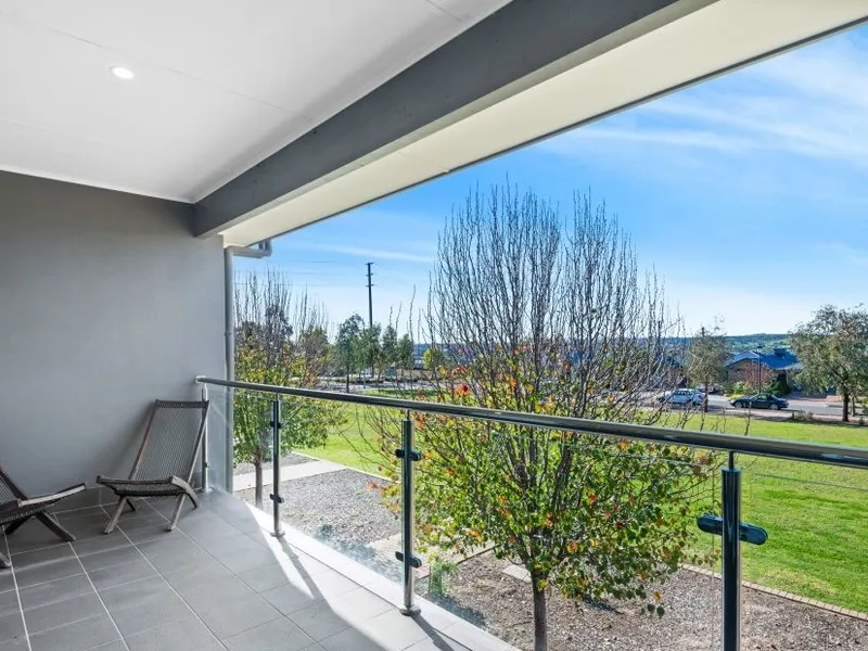 Modern 3 Bedroom Courtyard Home