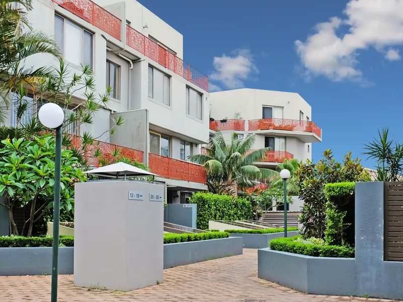 Large 2 Bedroom 2 Bathroom Apartment