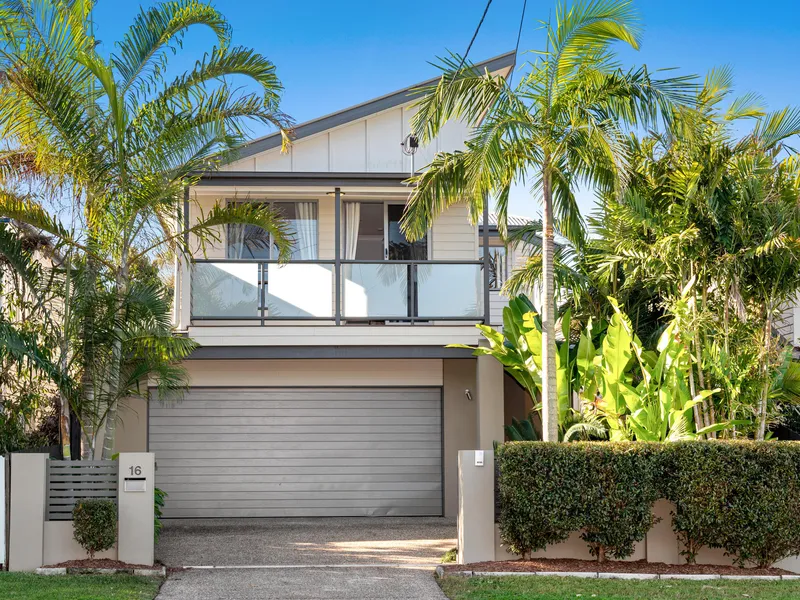 Location, style and lifestyle plus in a standout location