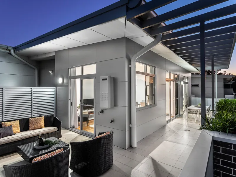 Designer Penthouse Living with Ideal Northerly Aspect