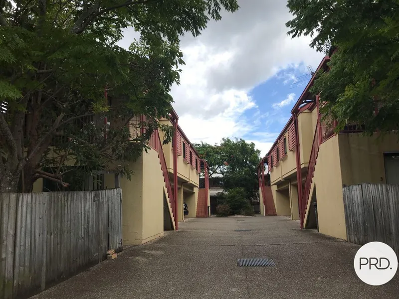 Rear Unit - Great Value and Location