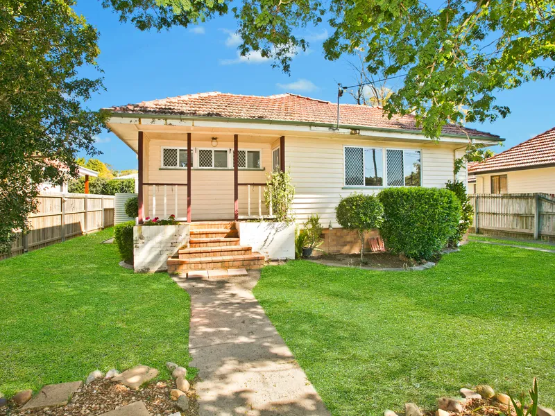 Well positioned home in popular precinct