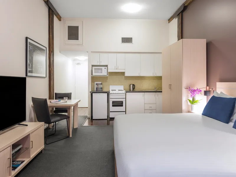 Fully Furnished Studio Apartment with BILLS INCLUDED
