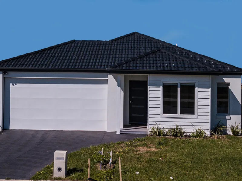 House & Land Package at Sapphire Estate. Titled Land. Live Close to Casey Fields.