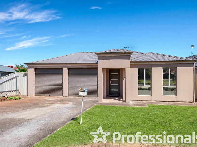 4 Bedrooms, 2 Bathrooms- A Golden Opportunity!