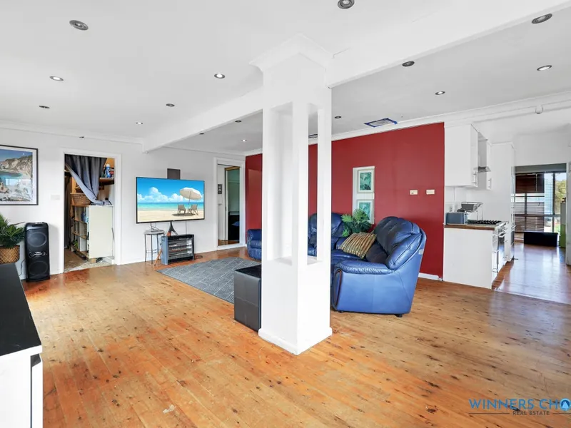 Stunning Home + Granny Flat