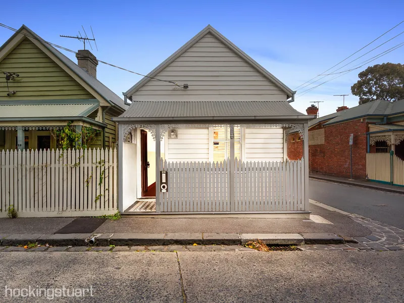 Picture Perfect Victorian Living On Richmond Hill