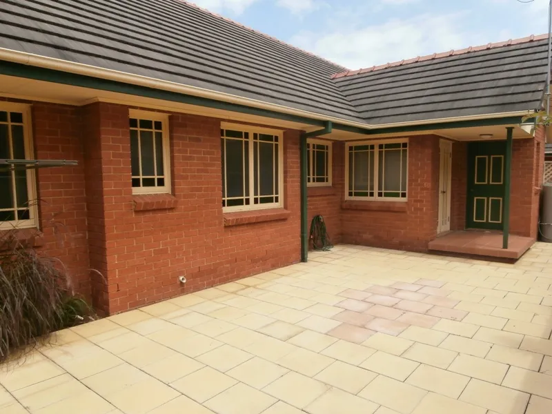 Coastal Lifestyle Opportunity - Beach Strolls and sunsets