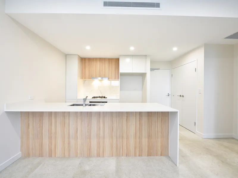 2 Bedrooms 1 Min to Canterbury Station!