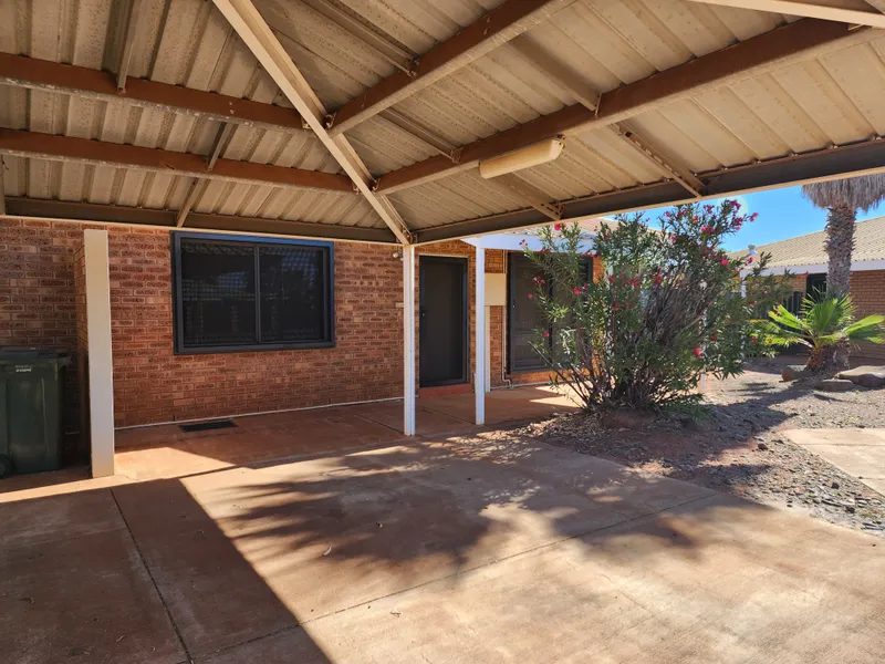 LOW MAINTENANCE 2x1 IN NICKOL!