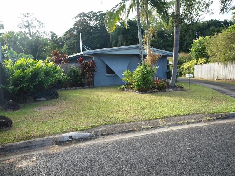 BEAUTIFULLY RENOVATED DUPLEX – PET FRIENDLY