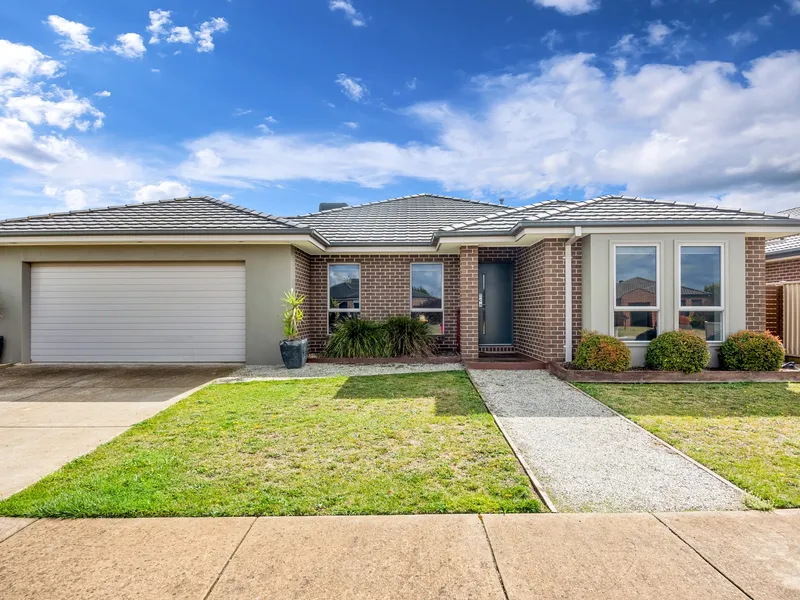Spacious Family Home In Miners Rest