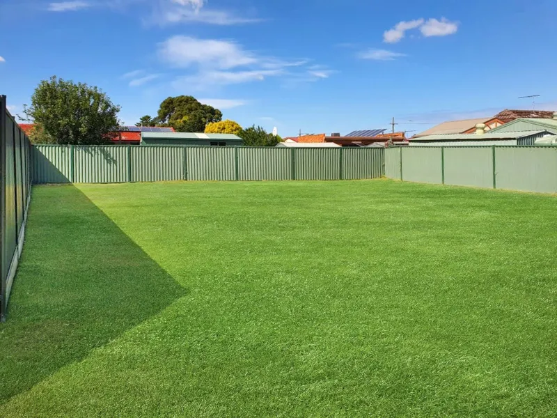 Private court location