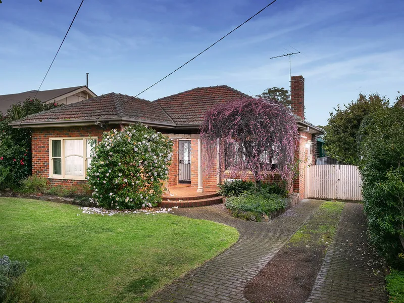 Family Charm, Fantastic Location on 600sqm