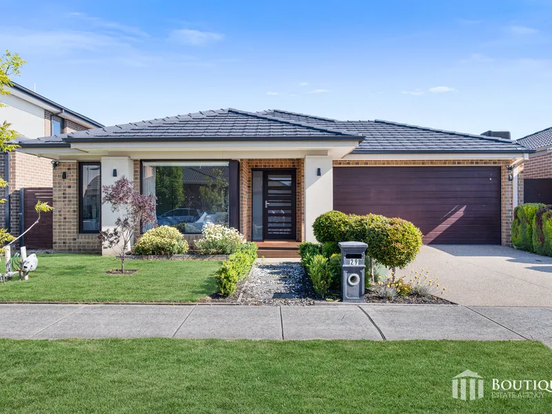 MODERN 4 BEDROOM BEAUTY