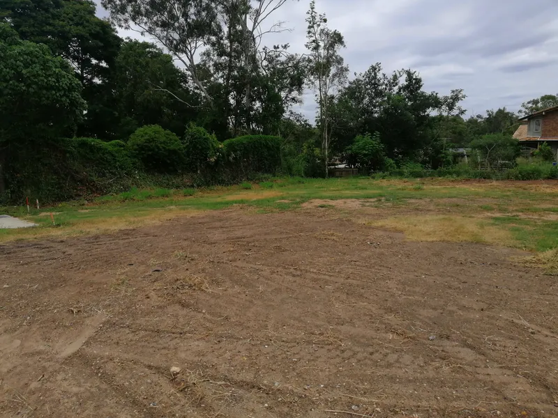 Land 600 sqm