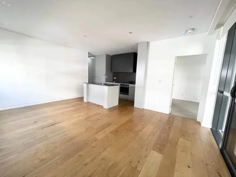 Prime Location 2 Bedroom Apartment for Rent!!