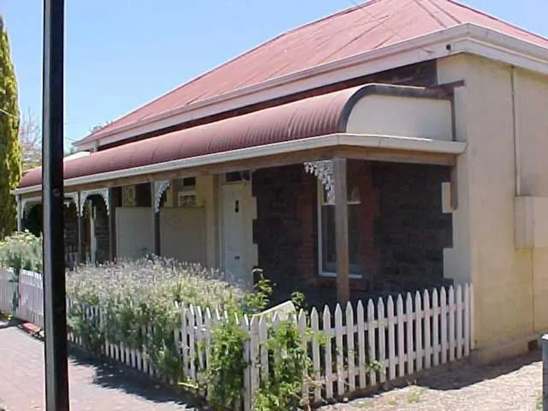 LOVELY 2BR BLUESTONE MAISONETTE!!
