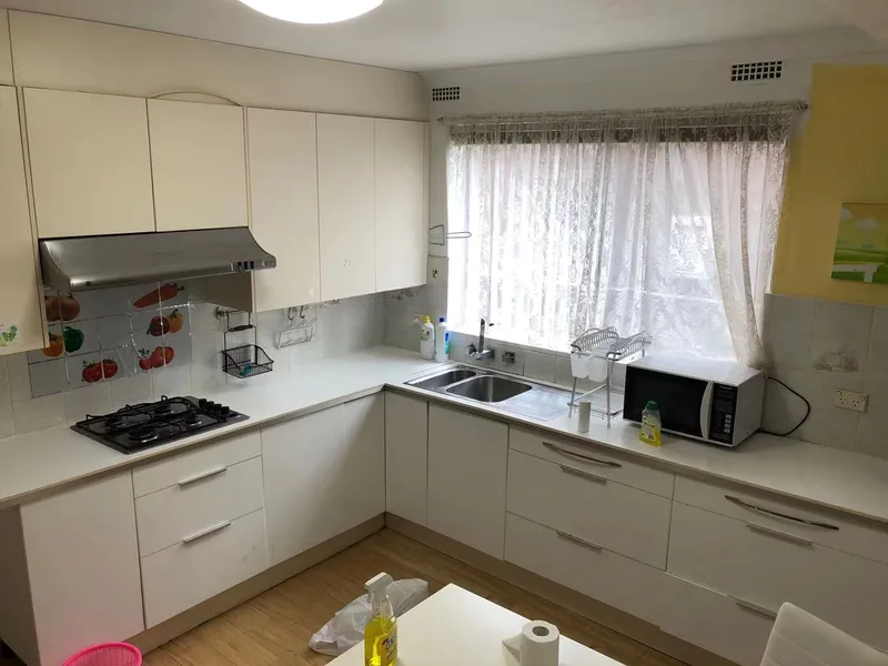 Fully furnished Studio. NBN ready to use with WIFI. 