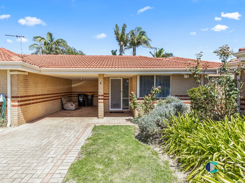 Stylish Easy Care Villa