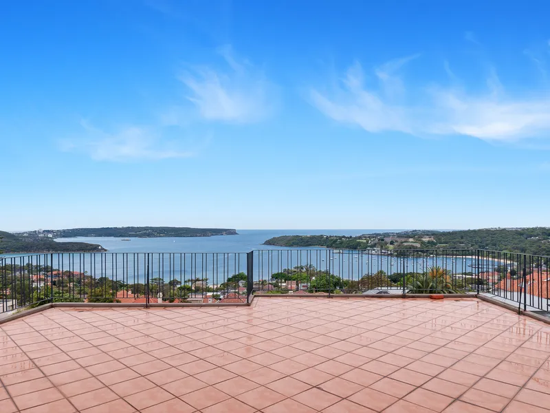 Modern Two Bedroom Apartment with Dazzling Balmoral Views