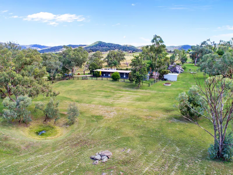 Serenity & Lifestyle on 6 Acres