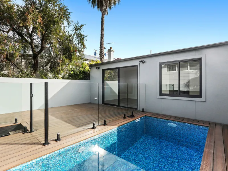 SHORT TERM LEASE ONLY