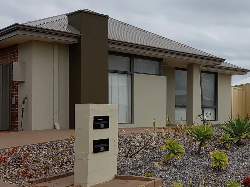 LOW MAINTENANCE 4X2 UNIT