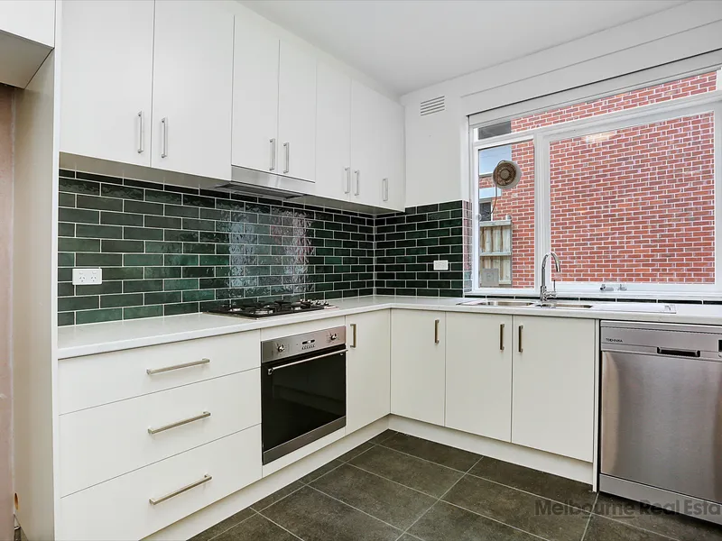 Ground Level Apartment In Prime Location