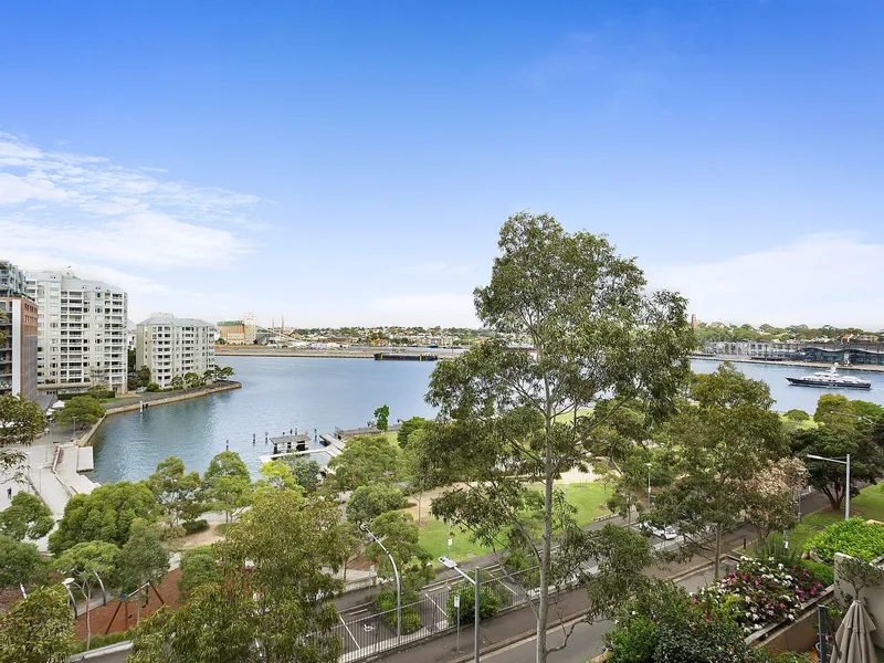 HARBOUR VIEWS & EXECUTIVE STYLE