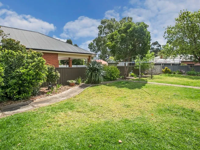 Heart of Poets Corner 