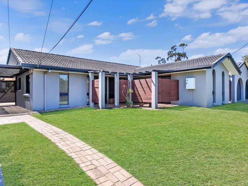 Fabulous Family Home With Big Workshop In The Heart Of Shailer Park