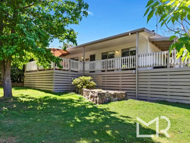 Double block minutes from the lake