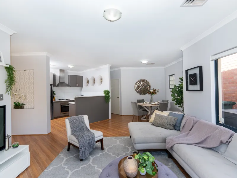 GREAT ROSSMOYNE HIGH SCHOOL LOCATION 