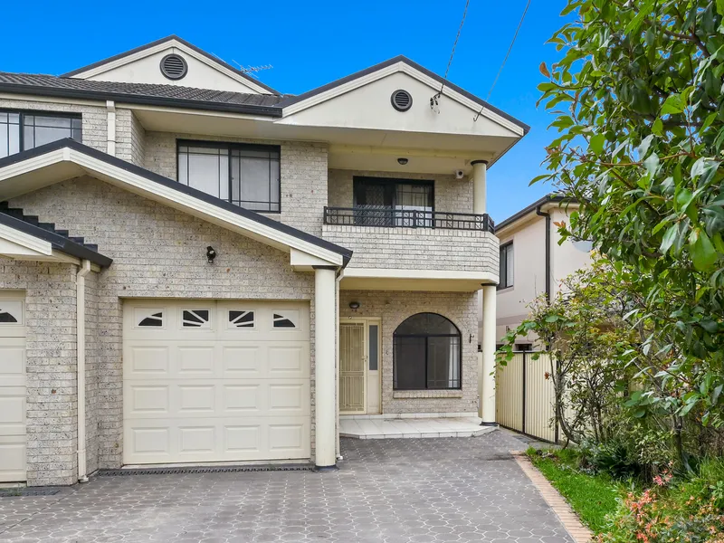 Stunning Three Bedroom Duplex