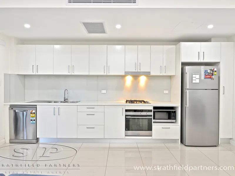 Ultra Modern Apartment 