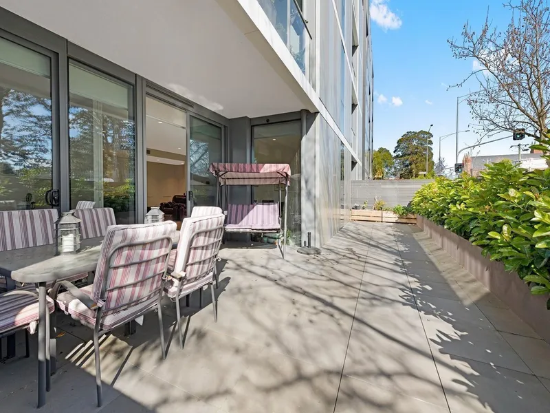 Ground floor Luxury Apartment in Premium Location