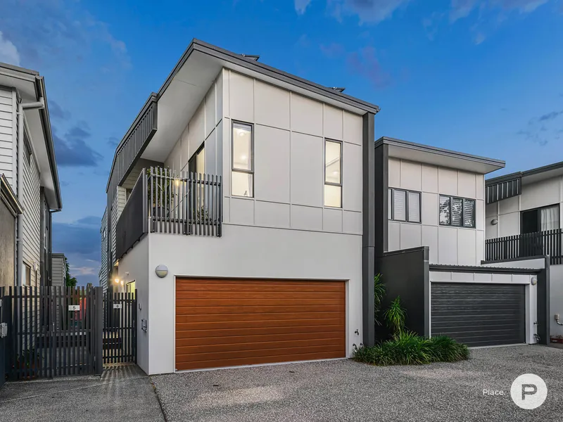 Luxury terrace home with sublime views and rare family space