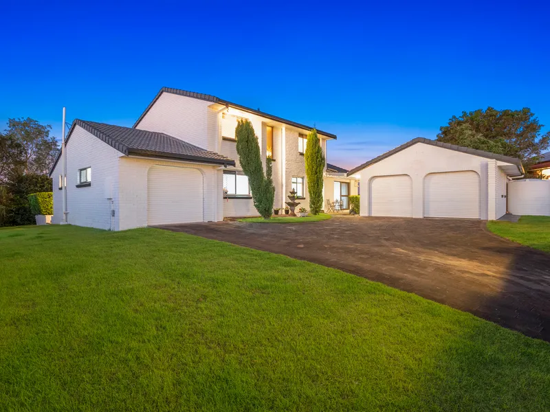 Family residence - 1403m2 allotment - Highest point in Ashmore