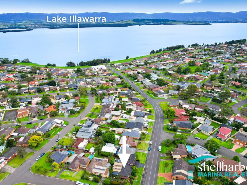 Tropical Entertainers Oasis with Stunning Water Views