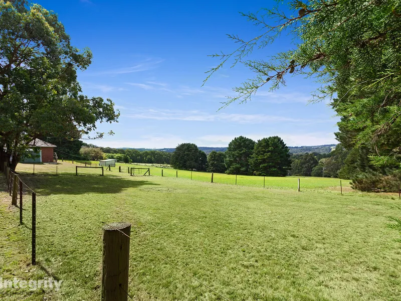 5.4 ACRES WITH VIEWS - MAKE IT YOUR OWN