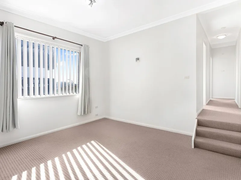 NEAT THREE BEDROOM FLAT