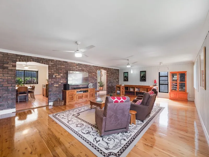 Grand Family Home on Prime Corner Block!