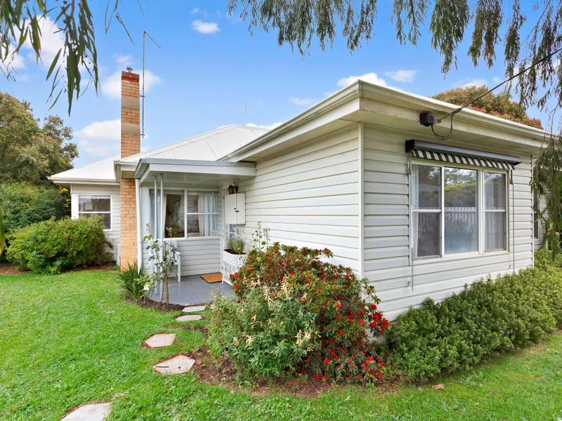 Minutes from Daylesford