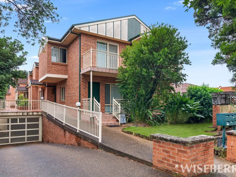 Spacious Townhouse