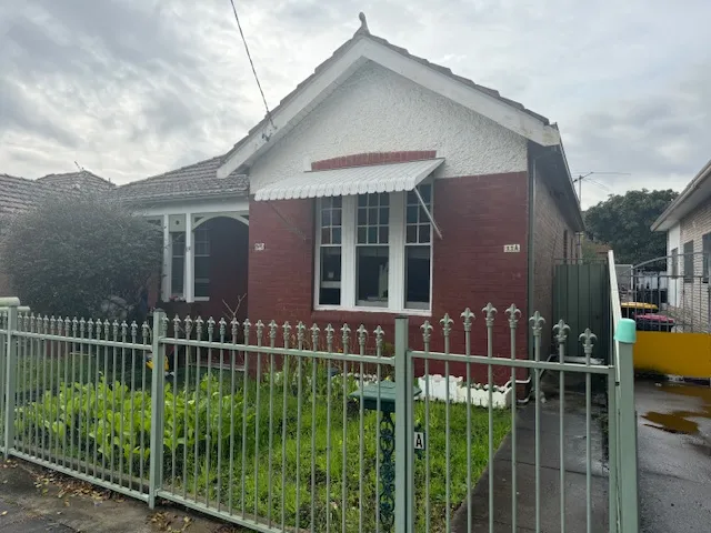1 Bedroom Granny Flat with private yard