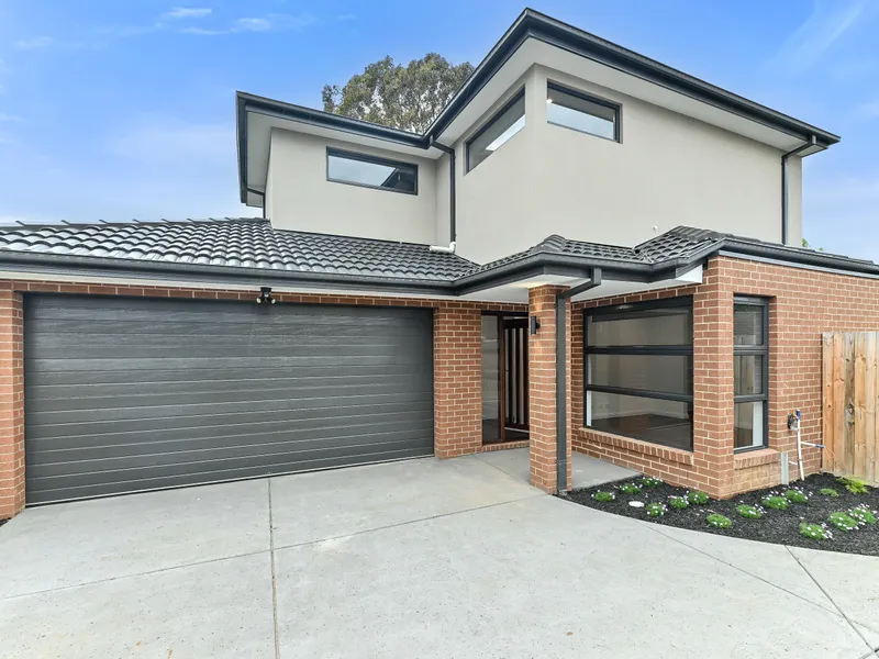 BRAND NEW 4 BEDROOM TOWNHOUSE