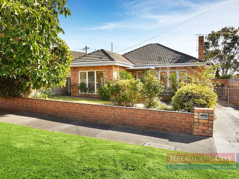 Freestanding Three Bedder