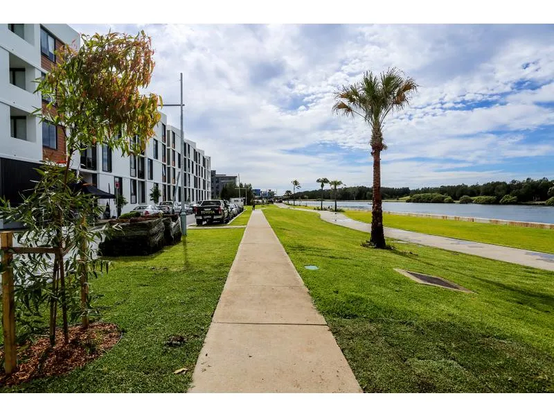 Fully Furnished!! North Facing 2 Bed 1 bath Apartment in Ermington Royal Shores