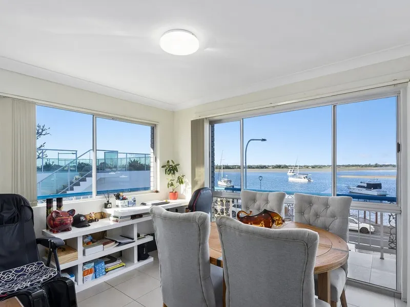 WATERFRONT LIVING WITH OUTSTANDING VIEWS